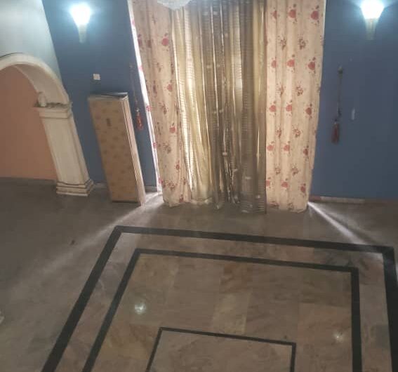  6 BEDROOM MANSION WITH FULLY FITTED KITCHEN