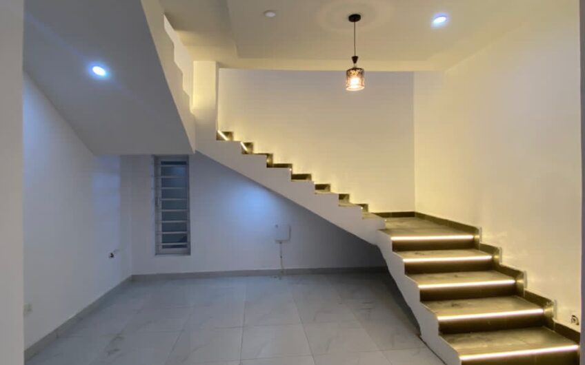 4 Bedroom Duplexes for sale in Woji